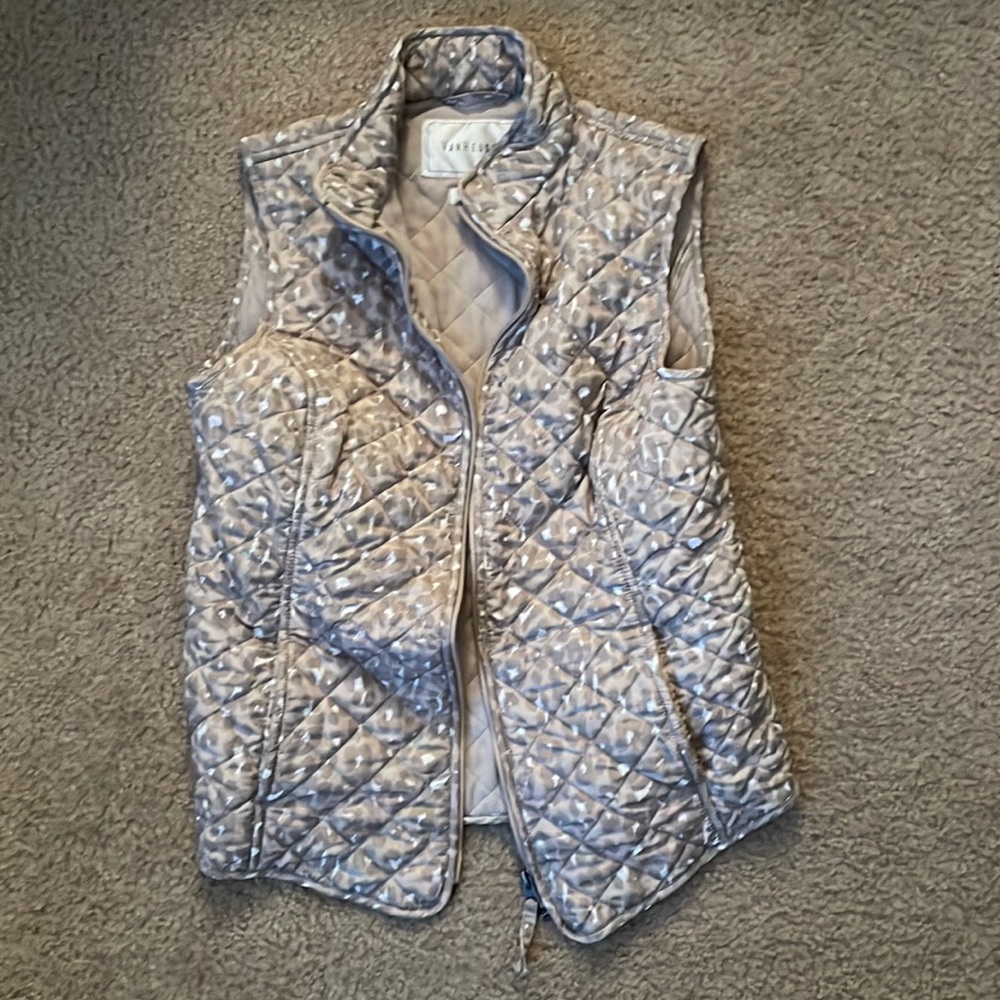 Tan leopard print vanheusen vest size XS